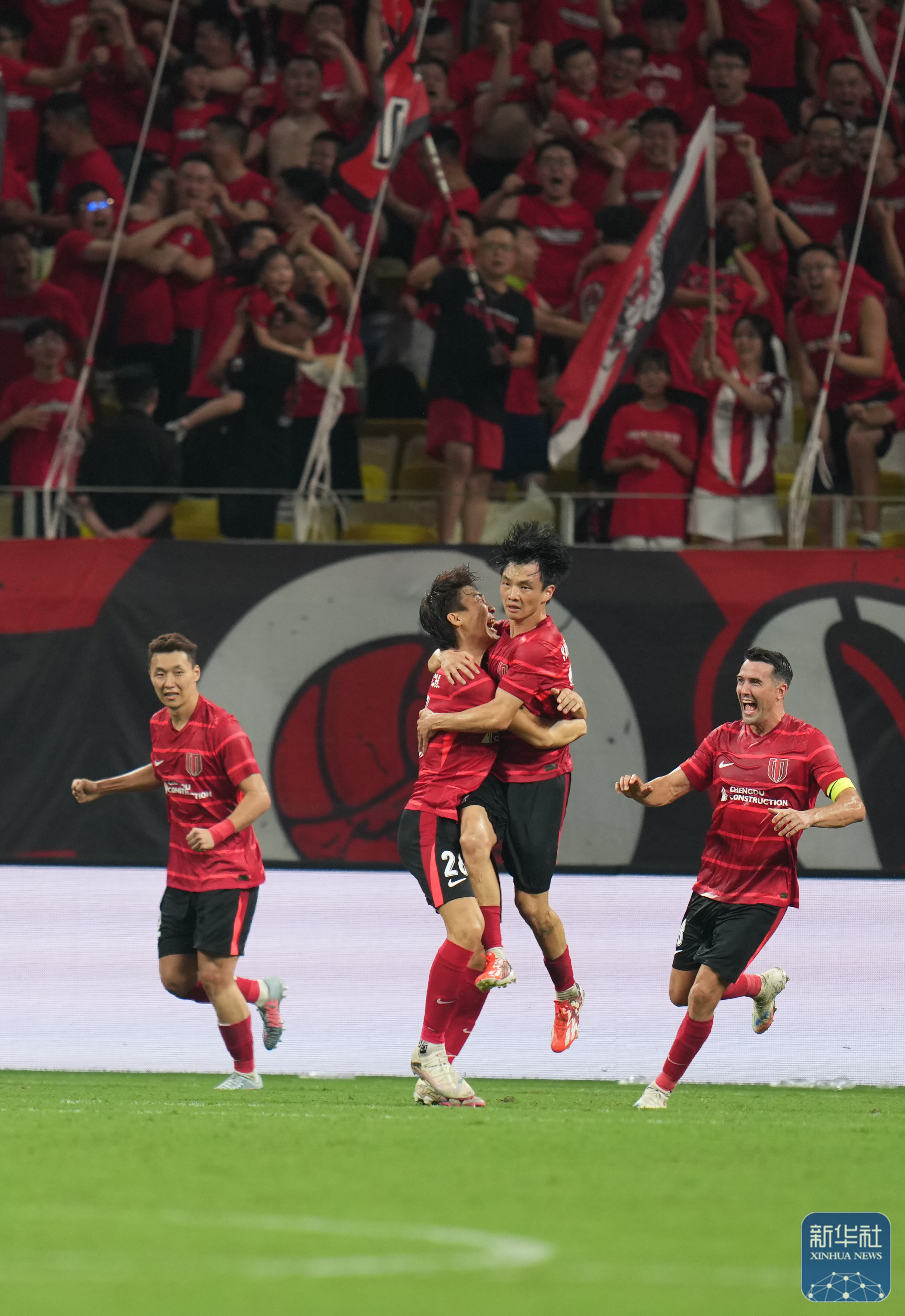 赛后成都蓉城远射贴柱：意甲节点到来；信心回归；更衣室氛围转暖(足球国足开除奖励远射必进卡叶辰笔趣阁)