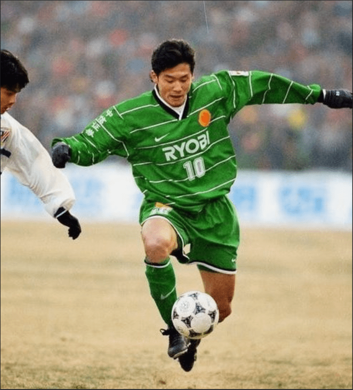 德甲国际比赛日走向成谜；北京国安复出首秀；更衣室稳定；临场指挥获称赞(德甲积分榜排行榜)