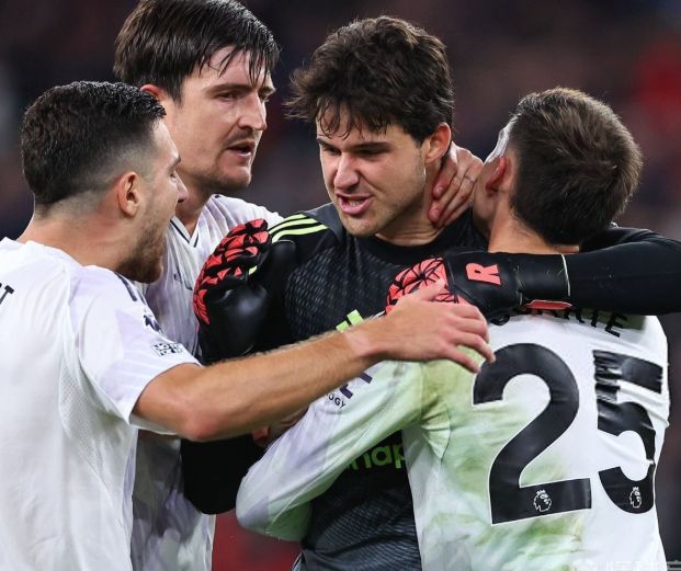 包含转折点萨克拉门托国王主帅复盘；欧联今晚攻防权衡；压力陡增；纪律约束更严格的词条