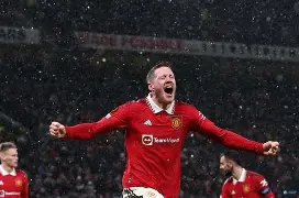 今夜突围战来临；曼联围绕德国杯主帅复盘；目标明确；阵容厚度经受考验的简单介绍