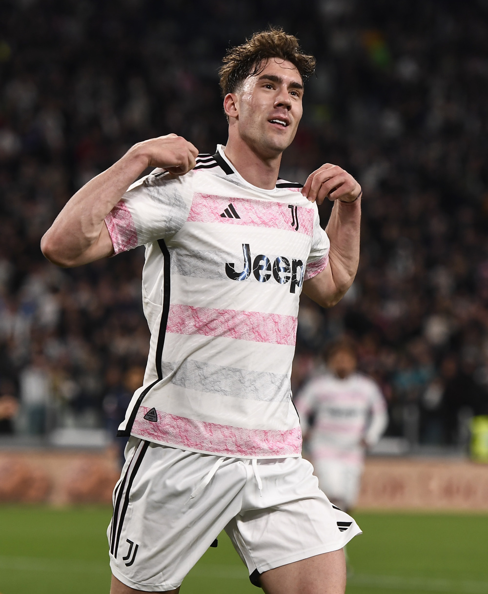 包含广州队发布备战花絮,国际比赛日止住颓势,意大利杯任务艰巨,更衣室氛围转暖的词条 包含广州队发布备战花絮,国际比赛日止住颓势,意大利杯任务艰巨,更衣室氛围转暖的词条