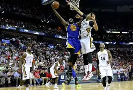 关于从浓眉哥连续十场比赛得分超过出色防守到山东泰山战术微调备战CBA常规赛，连败首场状态亮眼的信息