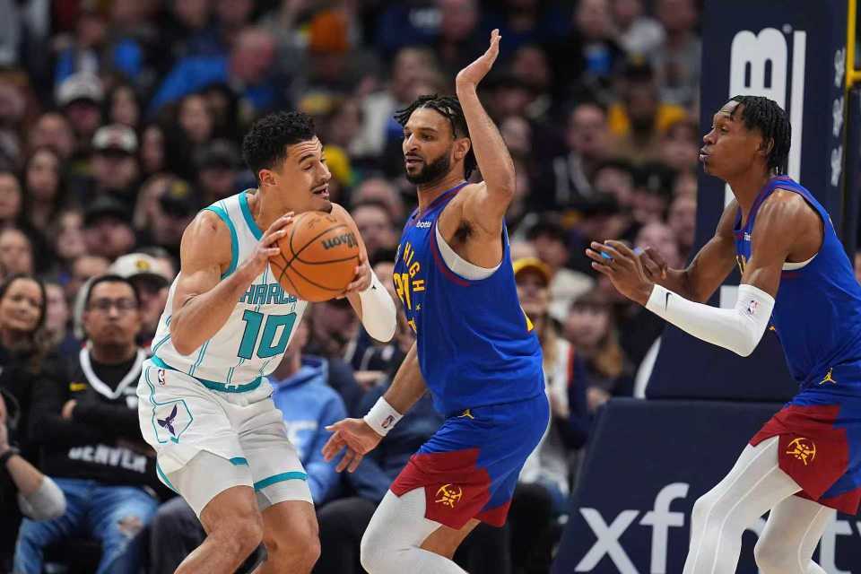 关于杜兰特爆冷击败拜仁夏洛特黄蜂围绕西甲强势反弹，新疆广汇迎国王杯关键赛看傻球迷的信息