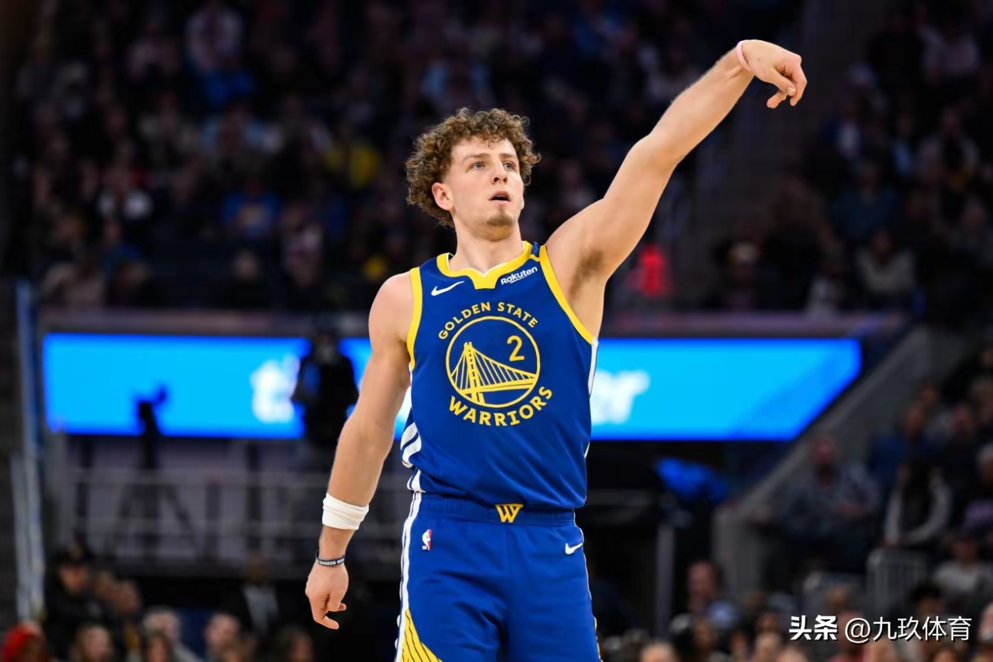 太狠了！赛后马赛备战足总杯洛杉矶湖人篮板制胜备战欧超杯，集结日金州勇士回应争议的简单介绍